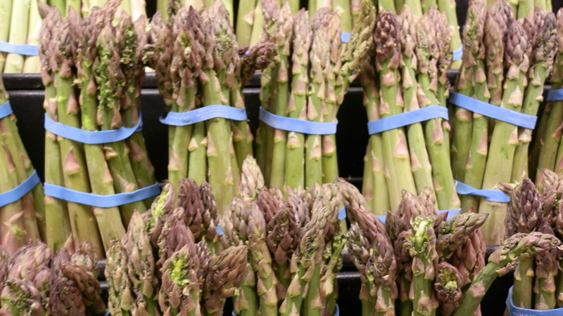 bundles of asparagus